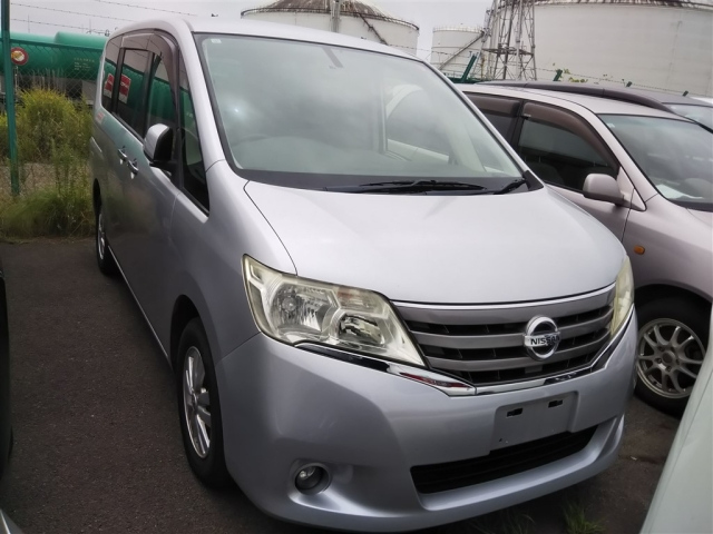 NISSAN SERENA 2011