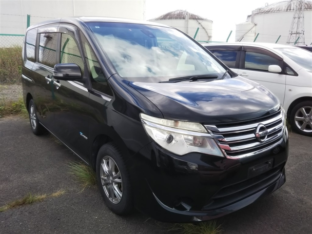NISSAN SERENA 2015