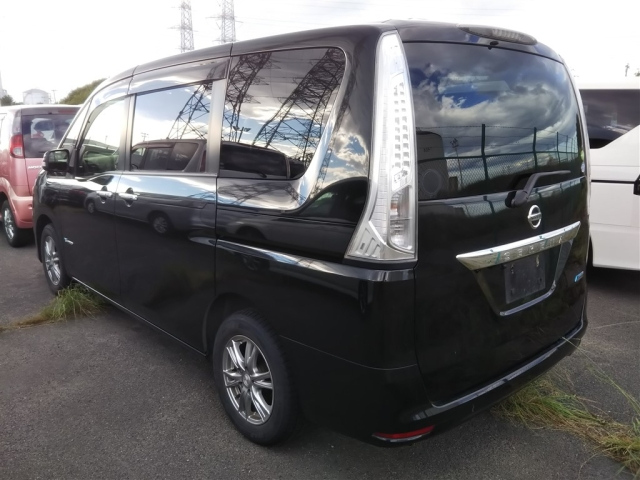 NISSAN SERENA 2015