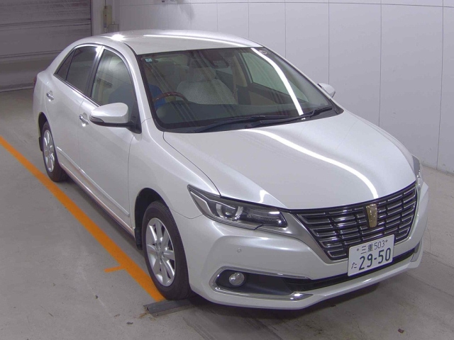 TOYOTA PREMIO 2020
