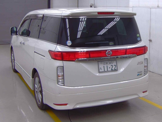 NISSAN ELGRAND 2011
