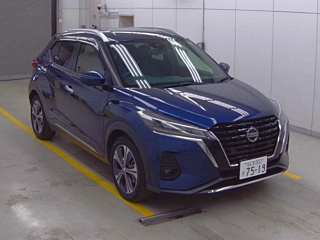 NISSAN KIX 2021