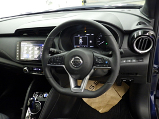 NISSAN KIX 2021