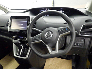 NISSAN SERENA 2019