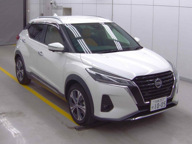 NISSAN KIX 2022