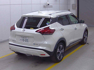 NISSAN KIX 2022