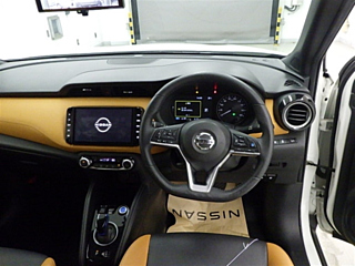NISSAN KIX 2022