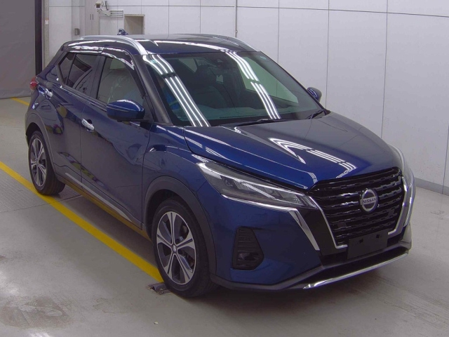 NISSAN KIX 2020