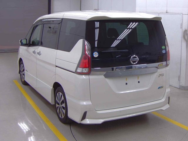 NISSAN SERENA 2017