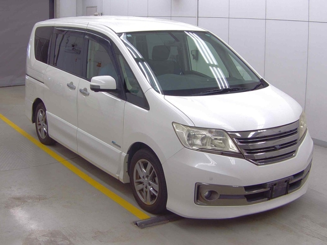 NISSAN SERENA 2012
