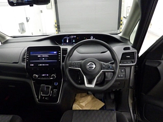 NISSAN SERENA 2020