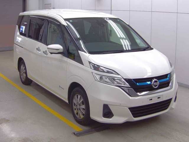 NISSAN SERENA 2018