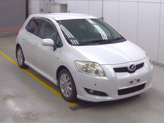 TOYOTA AURIS 2009