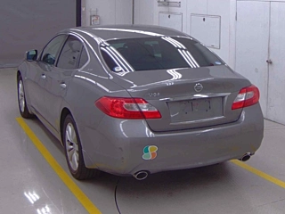 NISSAN FUGA 2010