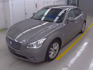 NISSAN FUGA 2010