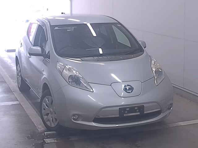 NISSAN LEAF 2014