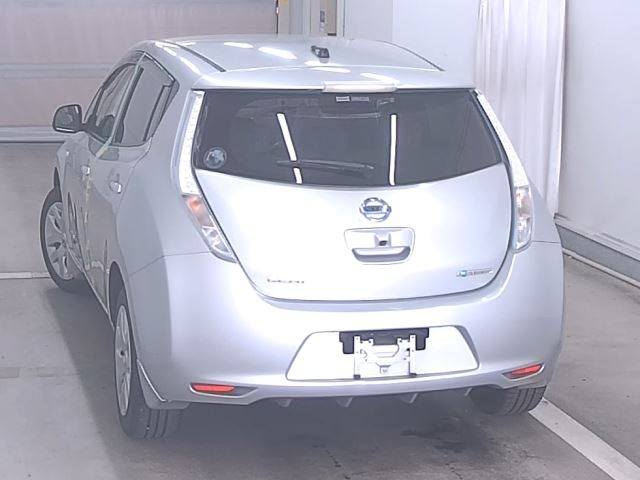 NISSAN LEAF 2014