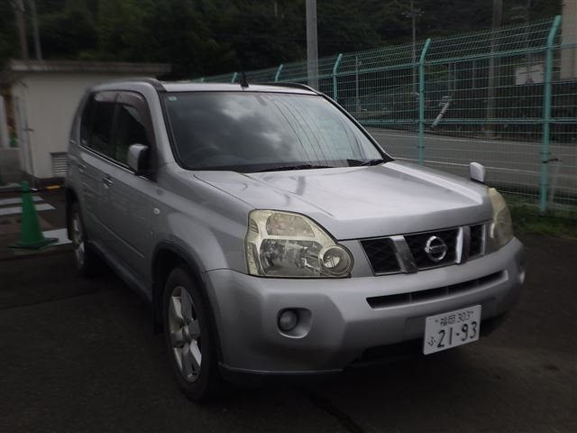 NISSAN X-TRAIL 2010