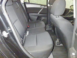 MAZDA AXELA 2010
