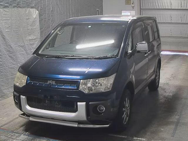 MITSUBISHI DELICA D5 2008