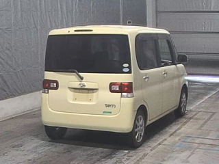DAIHATSU TANTO 2011