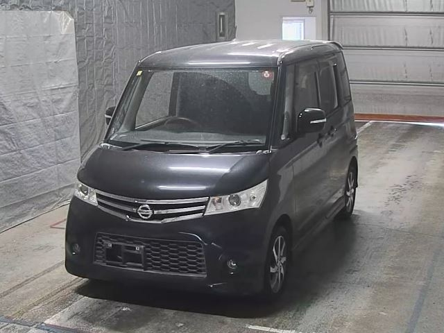 NISSAN ROOX 2012