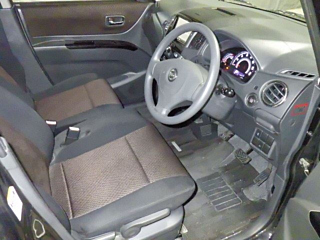 NISSAN ROOX 2012