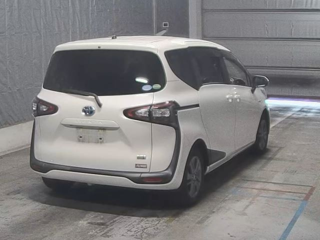 TOYOTA SIENTA 2018