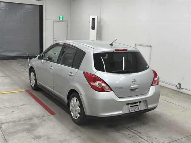 NISSAN TIIDA 2009