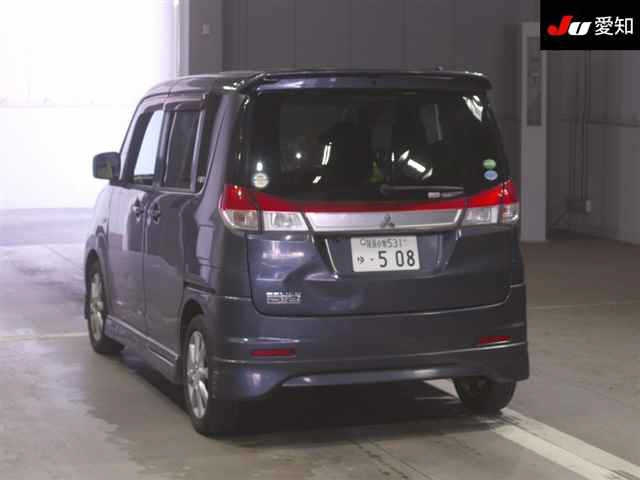 MITSUBISHI DELICA D2 2013
