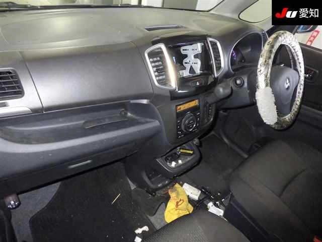 MITSUBISHI DELICA D2 2013