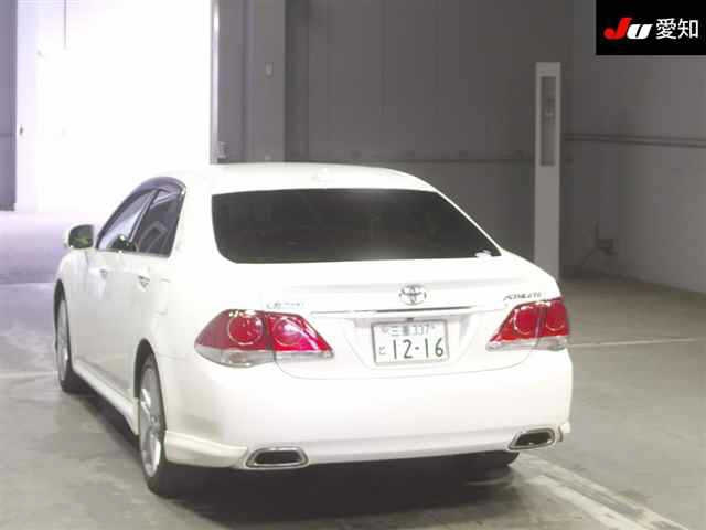 TOYOTA CROWN 2011