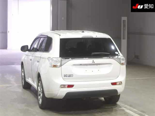 MITSUBISHI OUTLANDER PHEV 2014
