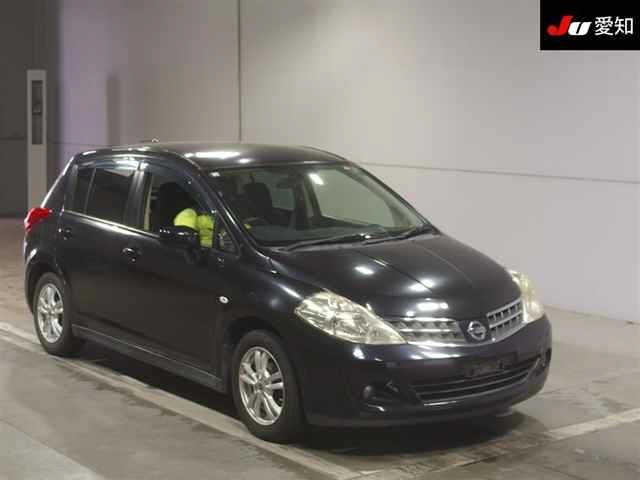 NISSAN TIIDA 2012