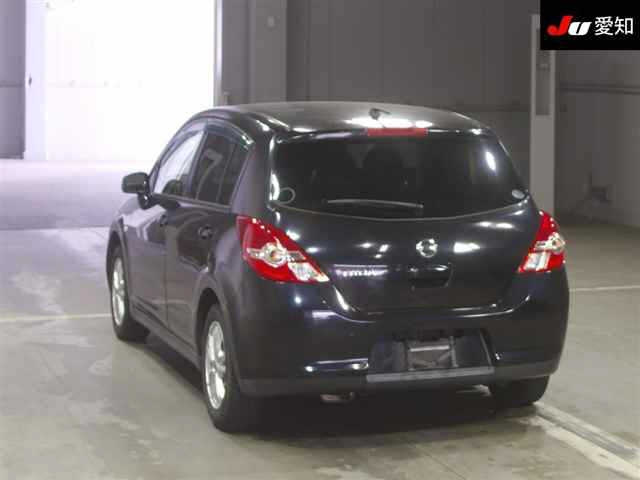 NISSAN TIIDA 2012