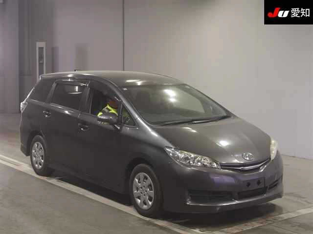 TOYOTA WISH 2016