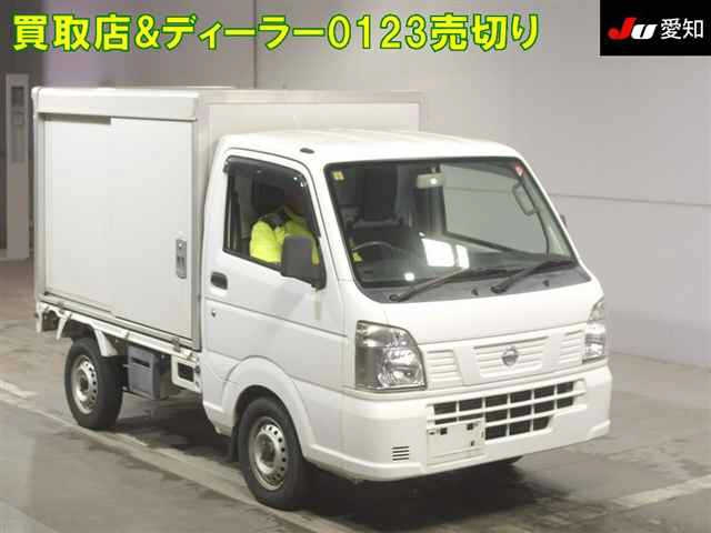 NISSAN CLIPPER TRUCK 2015