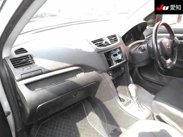 SUZUKI SWIFT 2013