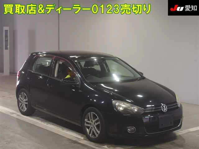 VOLKSWAGEN GOLF 2010