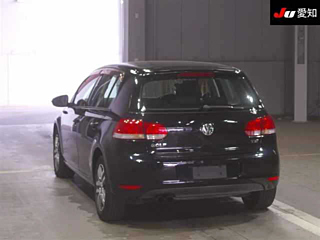 VOLKSWAGEN GOLF 2010