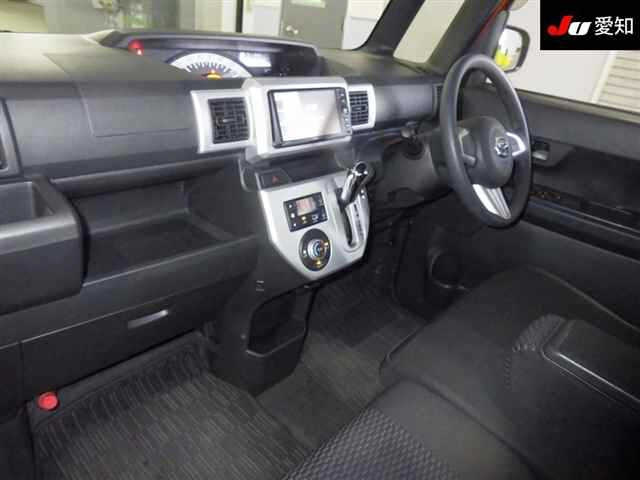 DAIHATSU WAKE 2015