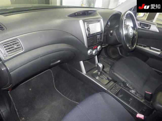 SUBARU FORESTER 2012
