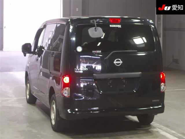 NISSAN NV200 2022