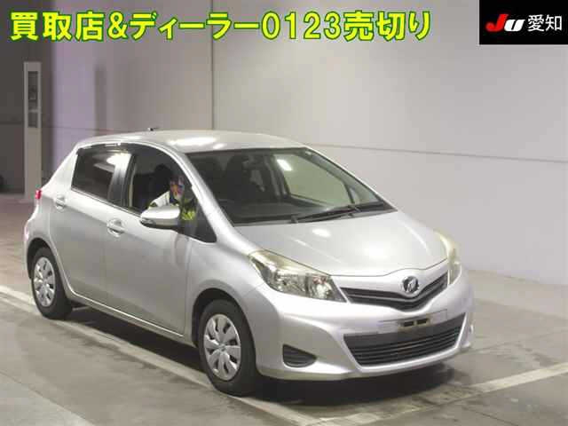 TOYOTA VITZ 2012