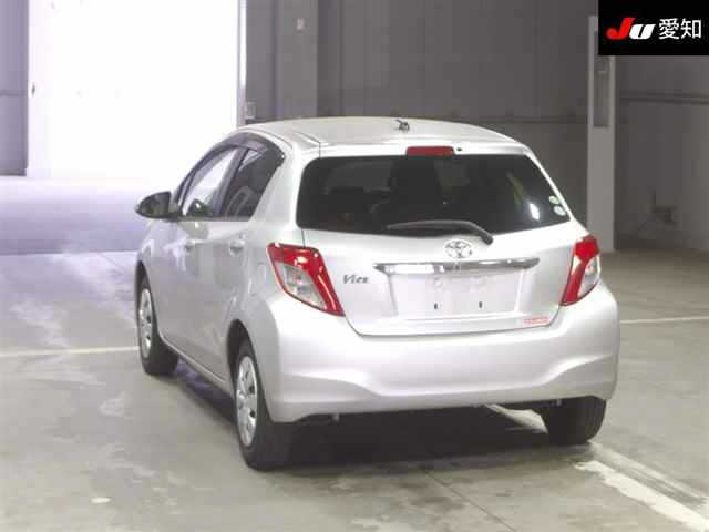 TOYOTA VITZ 2012