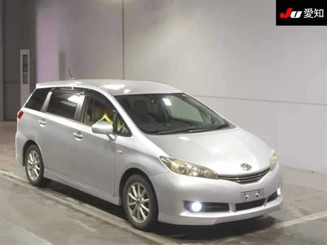 TOYOTA WISH 2009