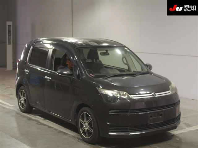 TOYOTA SPADE 2016