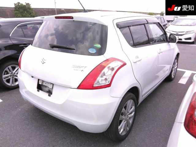 SUZUKI SWIFT 2015