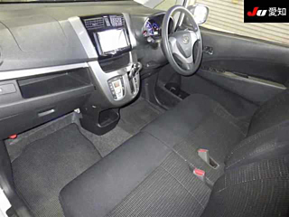 DAIHATSU MOVE 2013