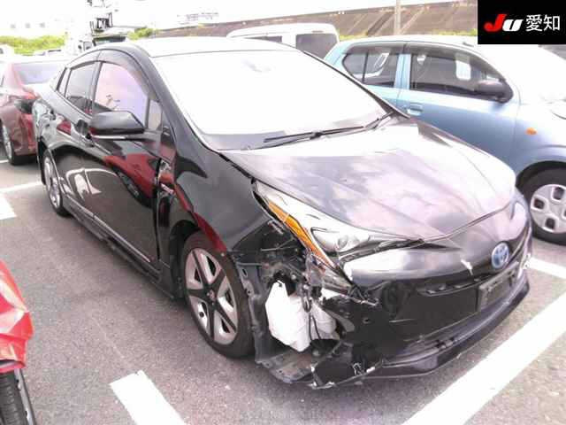 TOYOTA PRIUS 2016